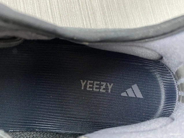 Adidas HQ4540 Onyx Boost Yeezy 350 V2 0812